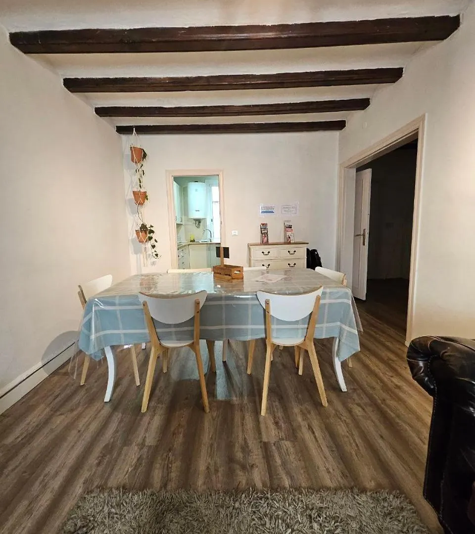 Appartamento Family Flat Near Ramblas Bcn 5 Rooms Barcellona