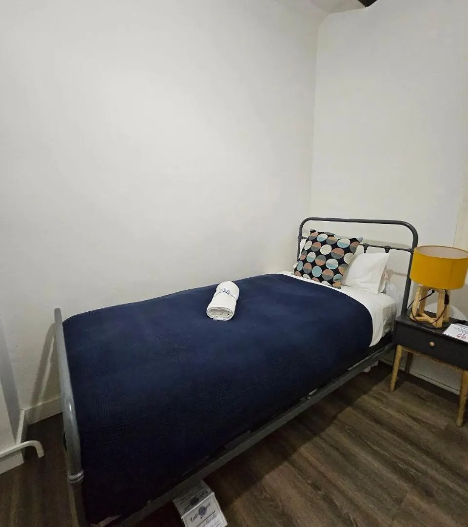 Family Flat Near Ramblas Bcn 5 Rooms Barcelona